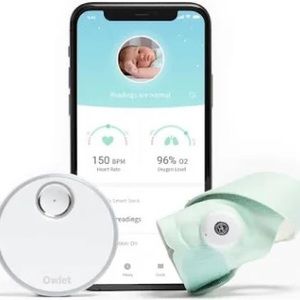 Owlet Smart Sock 3- like new